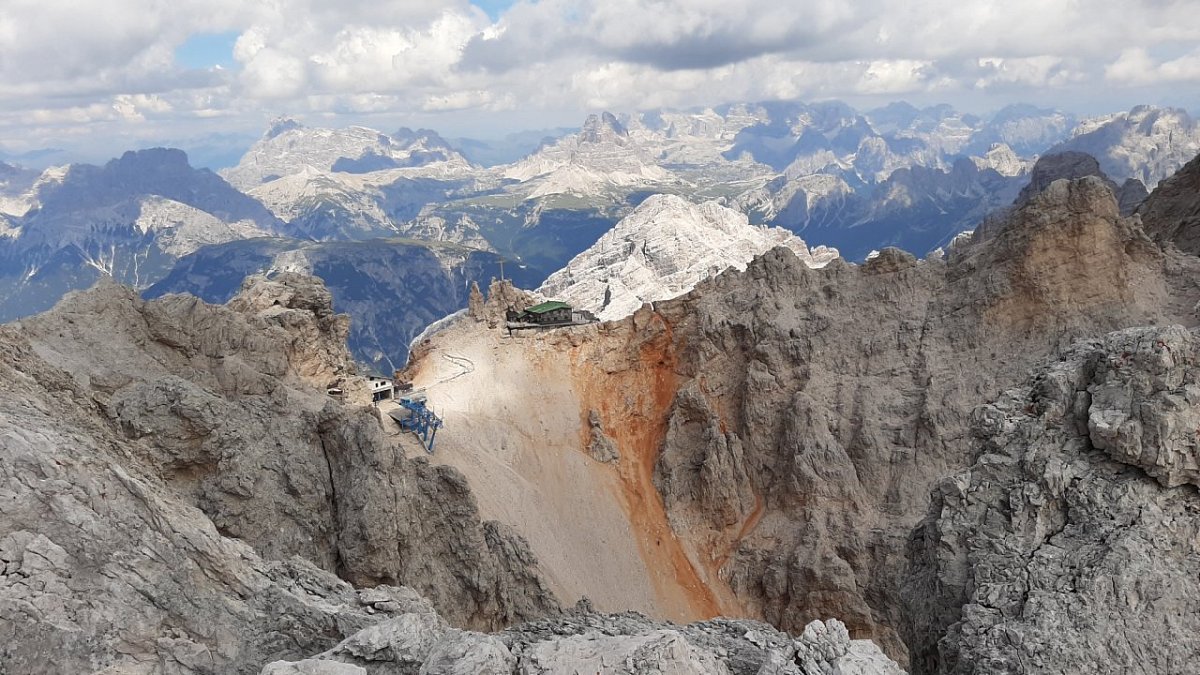 Cristallino d'Ampezzo (3008&nbsp;m)