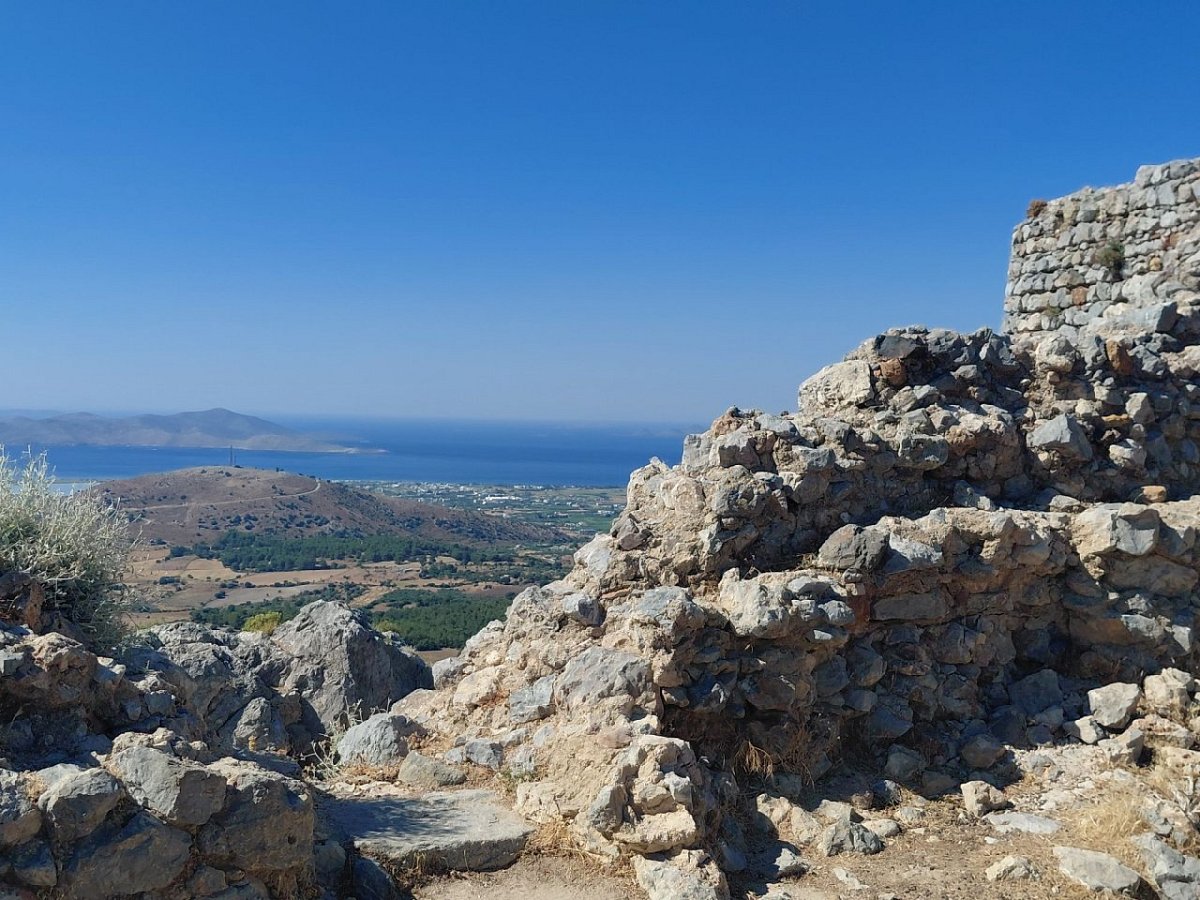 Κάστρο Παλαιού Πυλίου (325&nbsp;m)